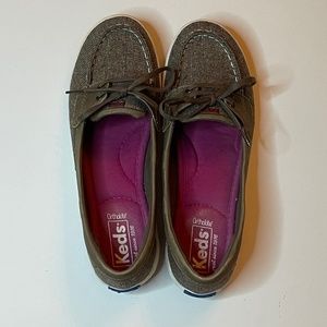 Women’s shoes